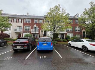 9 Mulberry St, Jersey City, NJ 07305