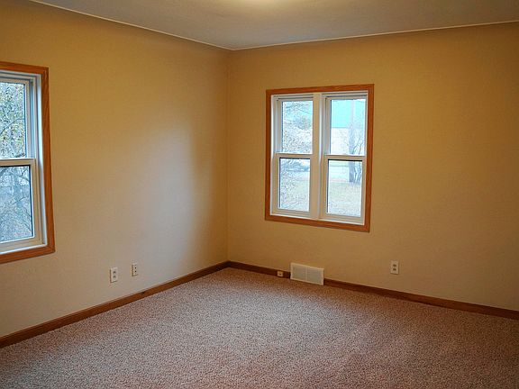 5th image of 525 54th Ave N