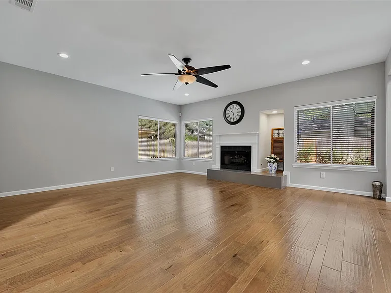 35 Cornerbrook Pl — Photo 10