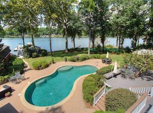 573 Bonum Rd, Lake Wylie, SC 29710