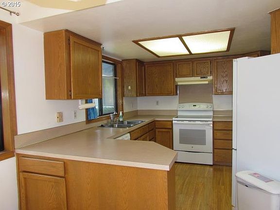 2nd image of 11205 NE 47th Ave