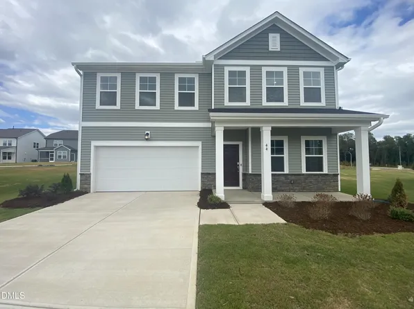 44 Regal Gardens Ct, Angier, NC 27501