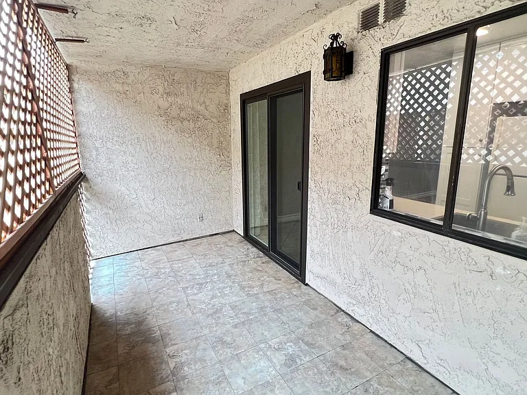 400 S Flower St #135 — Photo 22