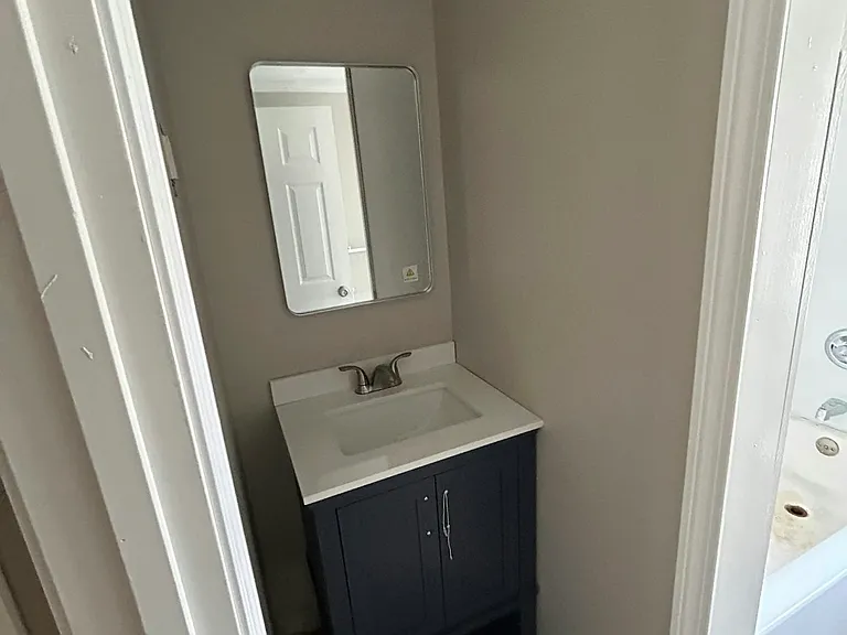 150 S Main St #7 — Photo 8
