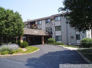 1304 W Medicine Lake Dr APT 302, Minneapolis, MN 55441