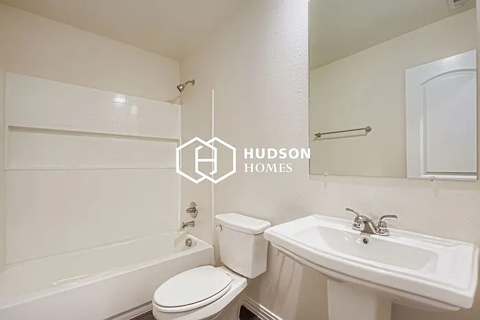 4750 Burma Rd — Photo 11