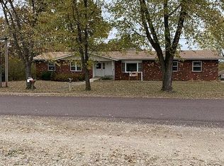 13220 Summit Dr, De Soto, MO 63020