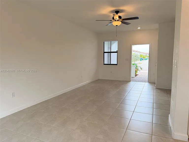 11936 SW 247th Ter — Photo 10