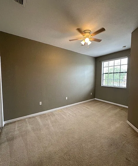 14732 Sutherland Ave — Photo 67