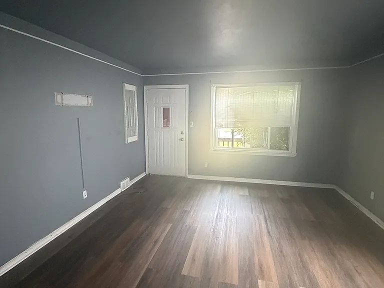 21535 Atlantic Ave — Photo 6