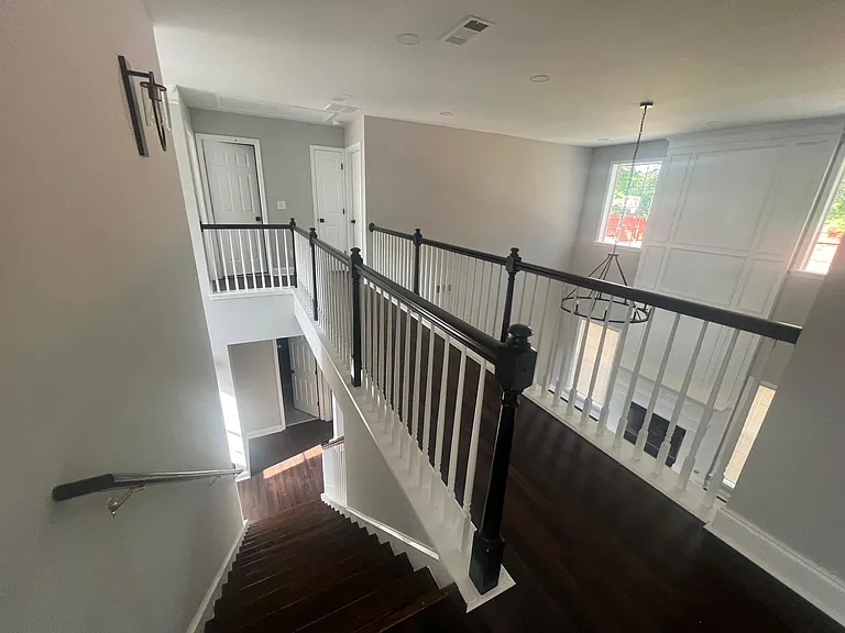 1970 Embassy Walk Ln — Photo 14