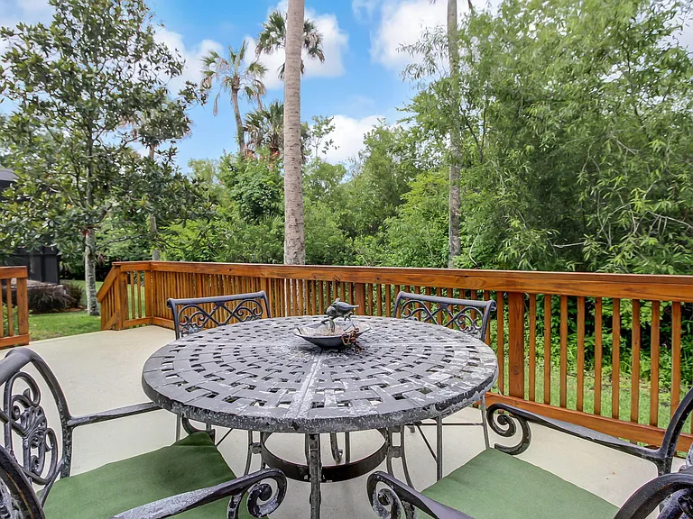 140 Oceans Edge Dr — Photo 63