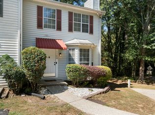 1104 Huntington Trce SE, Smyrna, GA 30082