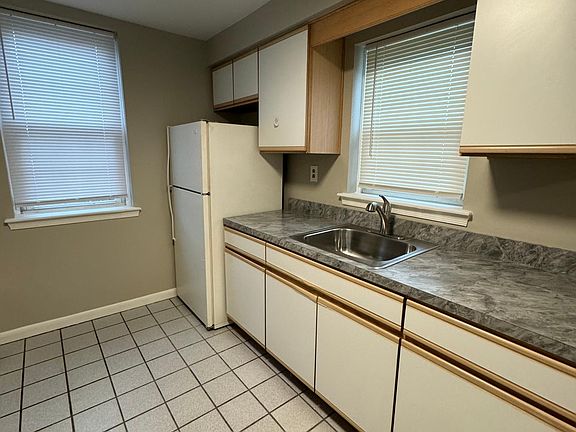 4th image of 310 S Governor Printz Blvd Floor 1