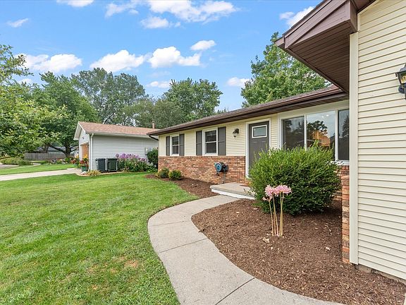 3rd image of 1803 Myra Ridge Ct
