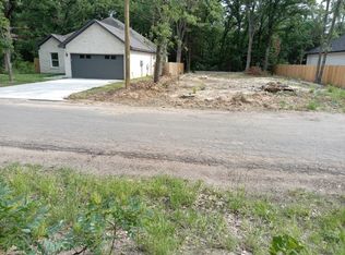 145 Barcelona Dr, Payne Springs, TX 75156