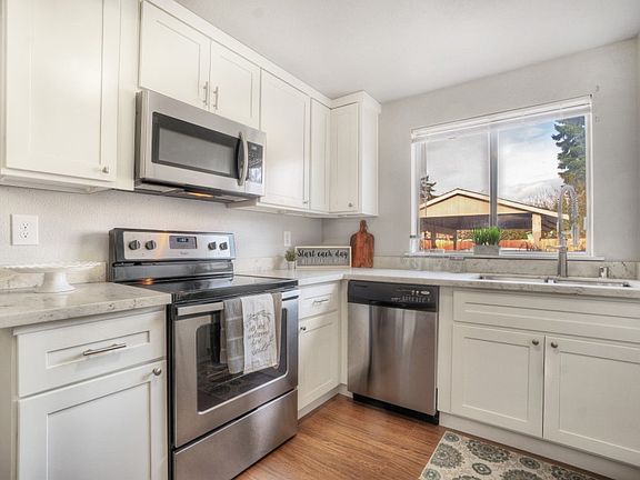 3rd image of 10326 15th Avenue Ct E