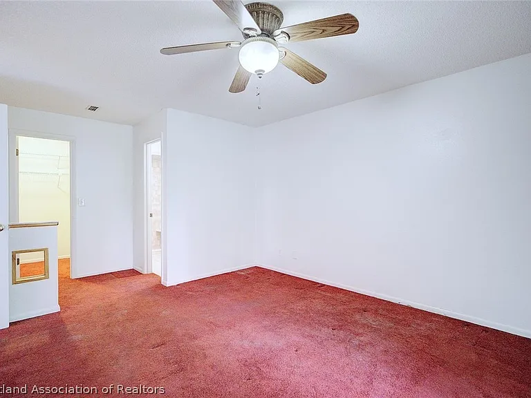 1602 Carrington Ave — Photo 21