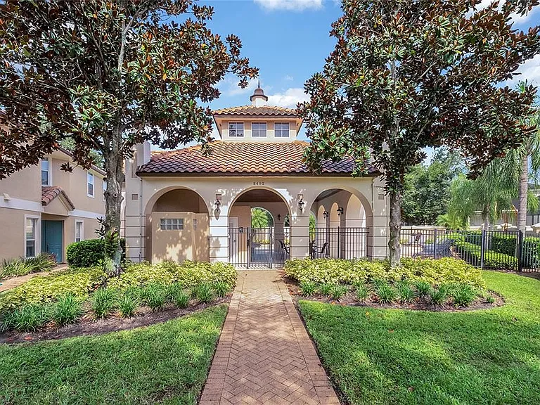8248 Tivoli Dr — Photo 45