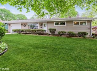 407 Scott St, Algonquin, IL 60102