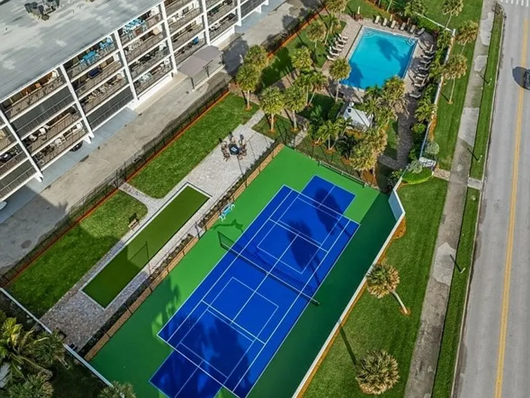 4141 Ocean Dr #208 — Photo 3