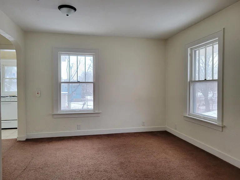 512 College Ave #2 — Photo 6