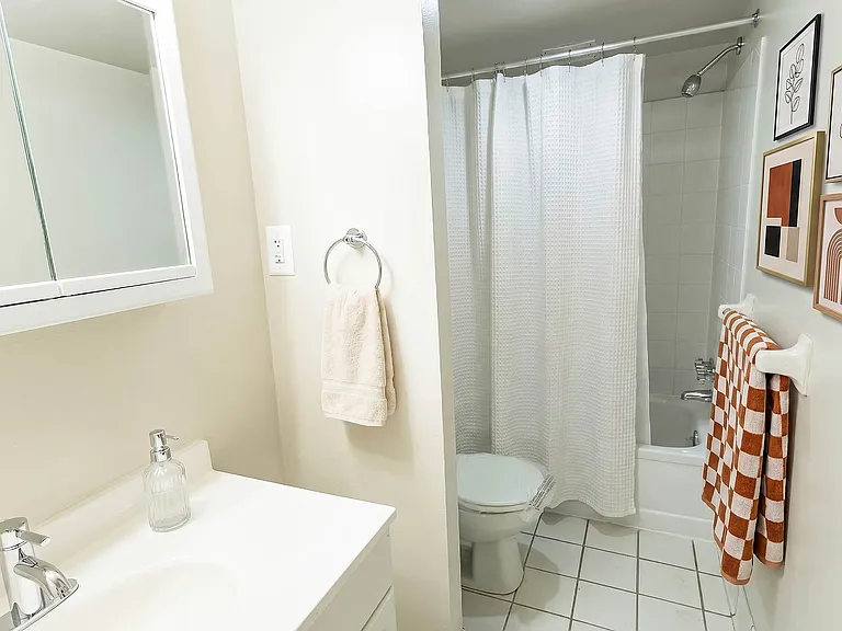 Radcliff House — Photo 15