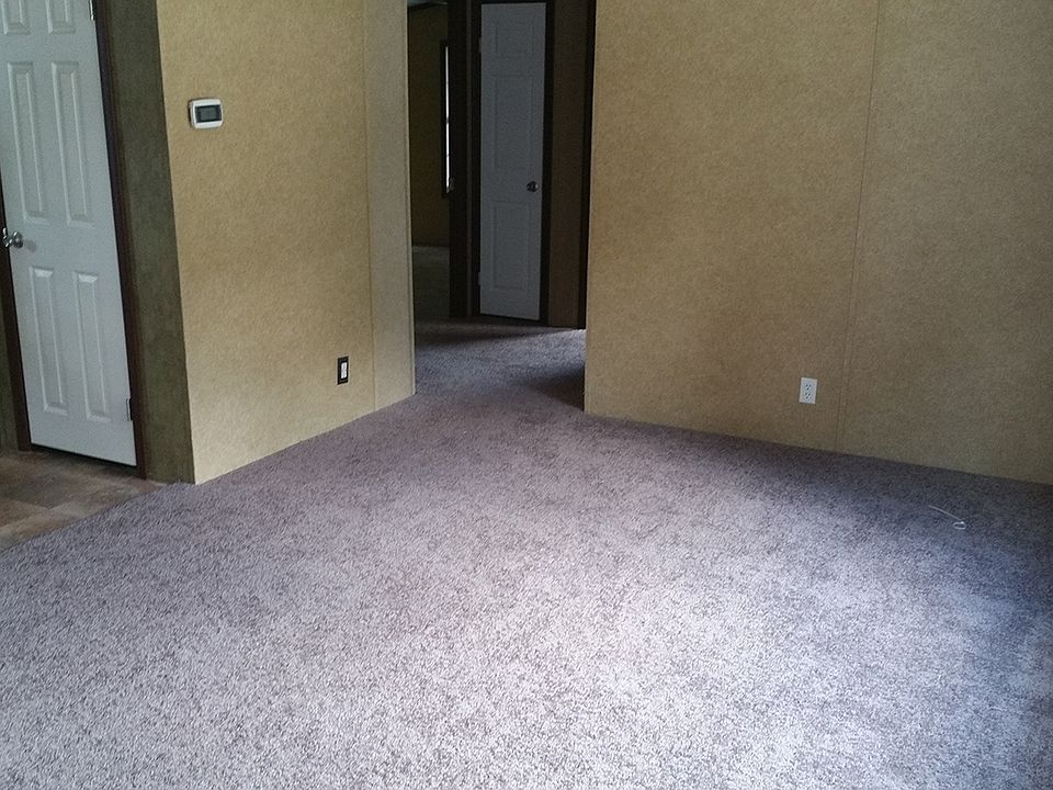 2nd image of 48 Ivy Cir #41