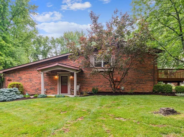 5448 Overlook Dr, Milford, OH 45150