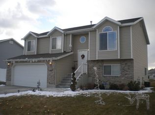 457 W Woodbury Dr, Ogden, UT 84404