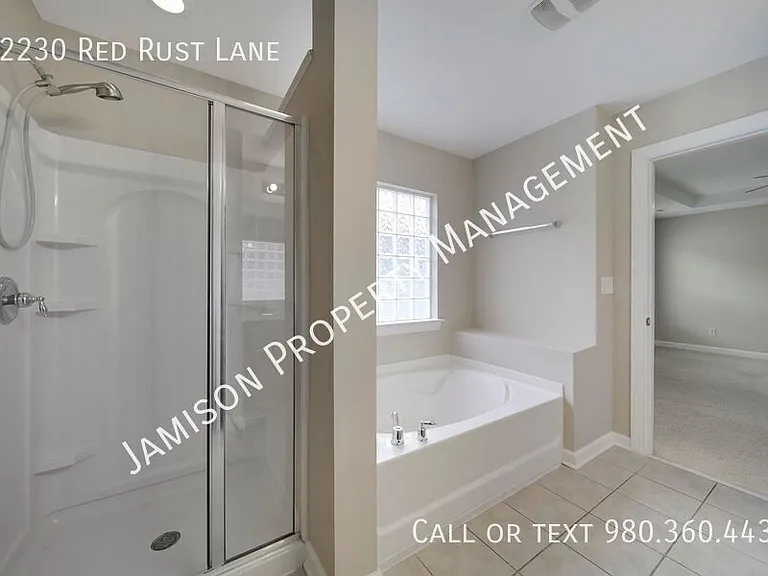 12230 Red Rust Ln — Photo 22