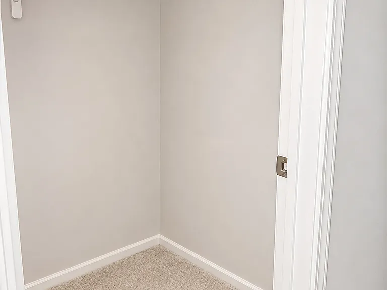 118 Henning Dr — Photo 12