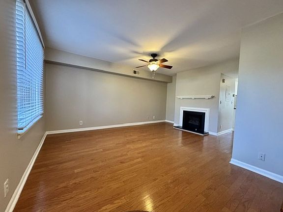 5th image of 125 Plantation Ct