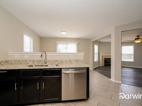 4th image of 2931 Ludwig Dr