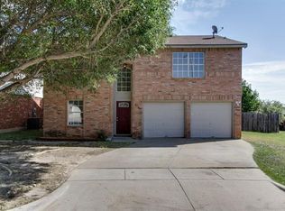 8150 Heritage Way Dr, Fort Worth, TX 76137