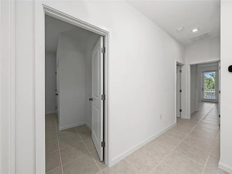 2402 Celebration Blvd — Photo 17