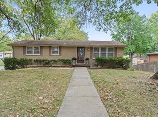5109 NW Huonker Rd, Kansas City, MO 64151