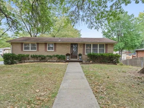 5109 NW Huonker Rd, Kansas City, MO 64151