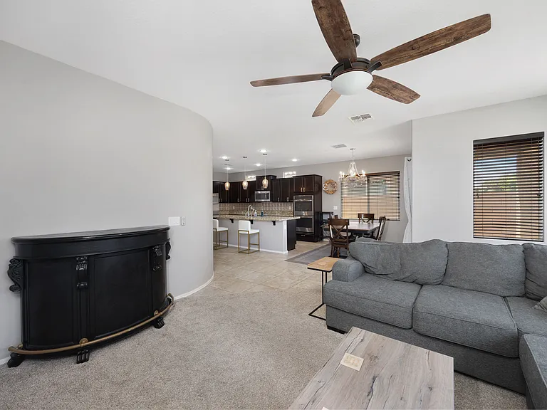736 E Gold Dust Way — Photo 11