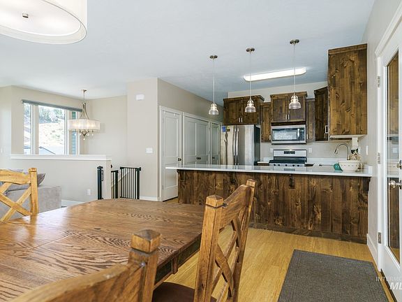 5th image of 467 La Valle Strada