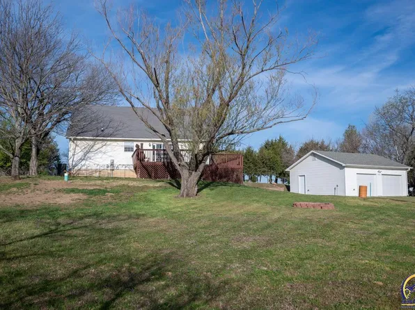 21515 S Sail A Way Dr, Overbrook, KS 66524