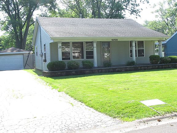 2nd image of 16729 Sayre Ave