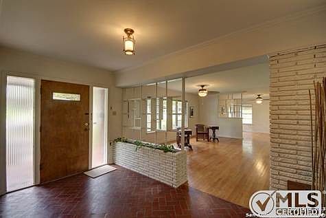 5th image of 135 Melba Dr