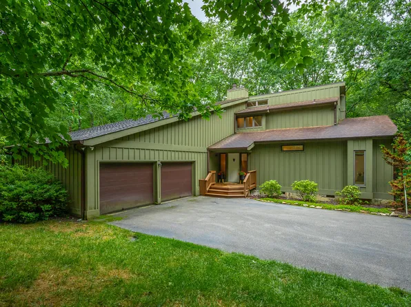 6239 Forest Trl, Signal Mountain, TN 37377