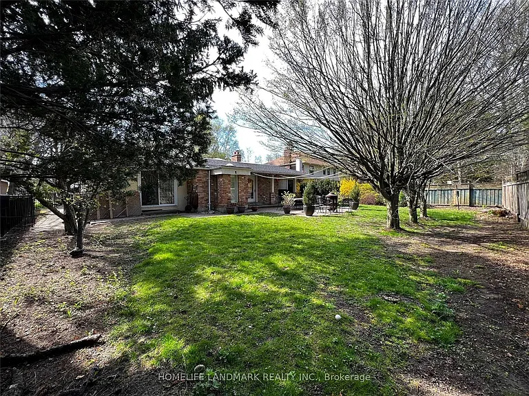 2301 Bennington Gate — Photo 37