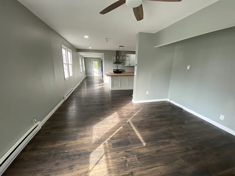 20 Rock St #1 — Photo 9