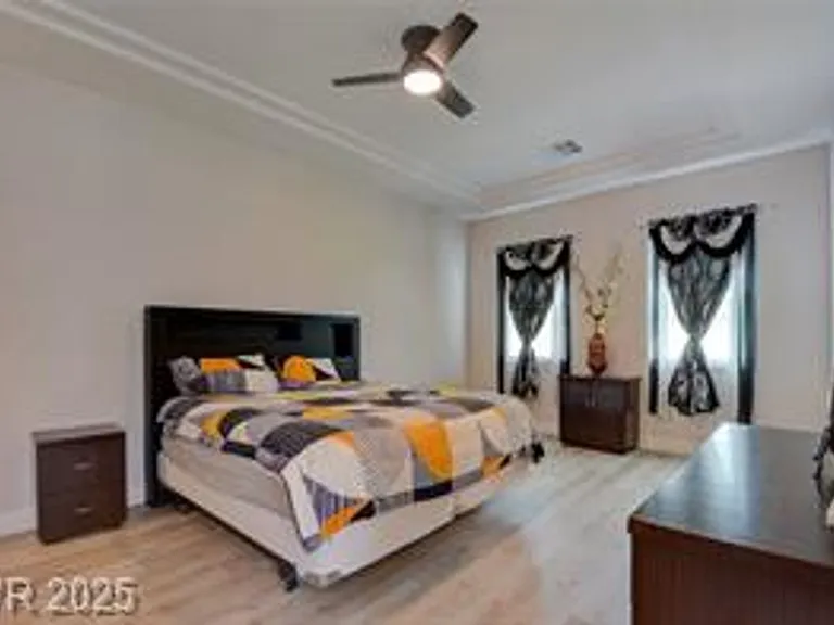 5534 Stormy Night Ct — Photo 16