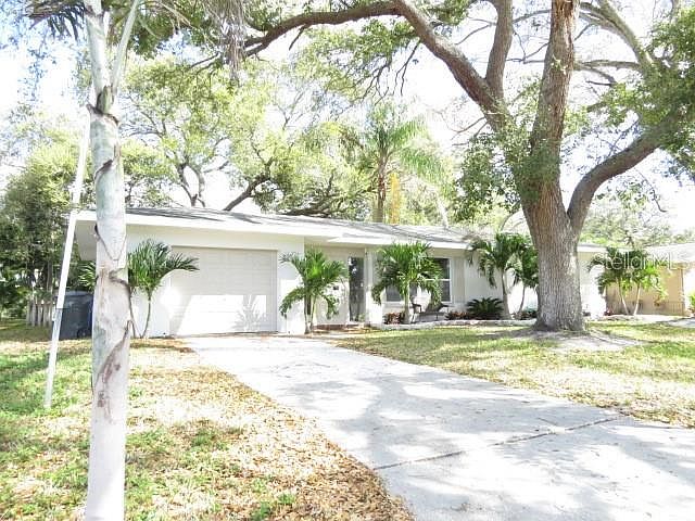 1st image of 1961 Fairway Cir W