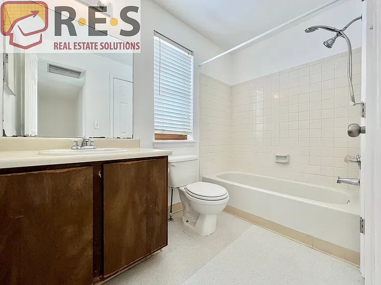 14535 E 44th Ave — Photo 9