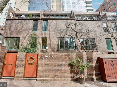 9 Saint James Ct #13, Philadelphia, PA, 19106
